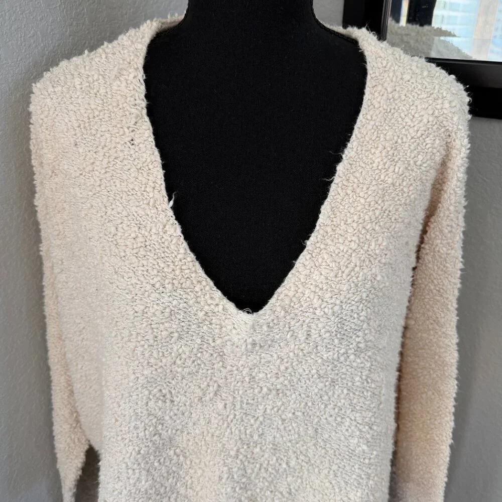 FREE PEOPLE Ivory Cream Popcorn Cropped Pullover Sweater Medium